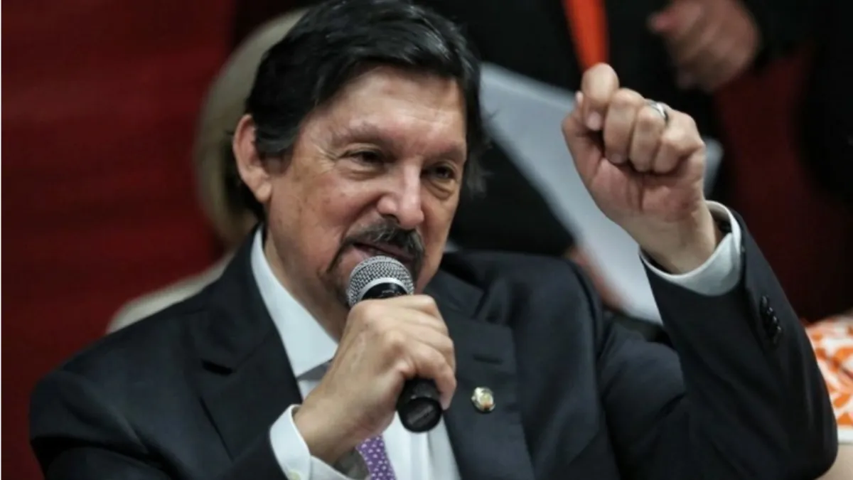 Agradece Gómez Urrutia apoyo de Sheinbaum luego del acuerdo histórico que terminó con la huelga de Cananea y benefició a cientos de familias mineras.