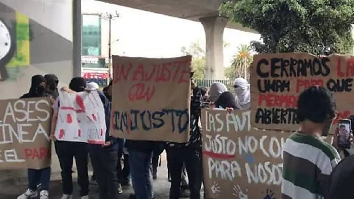 Estudiantes de la FES Acatlán seguirán con bloqueos