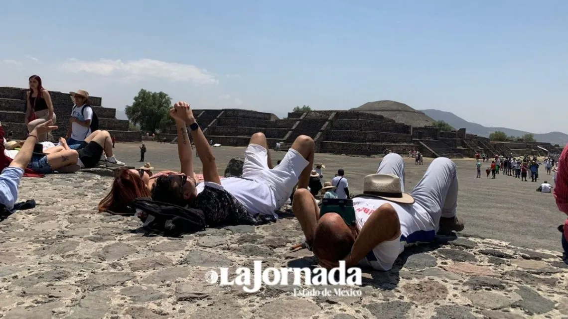 Viento refrescante se percibió durante el eclipse solar en Teotihuacán