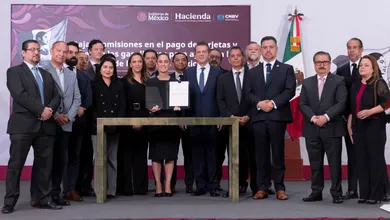 Acusaciones de EU generan respuesta de Sheinbaum, quien exige pruebas claras y defiende que México investigará cualquier caso de corrupción.