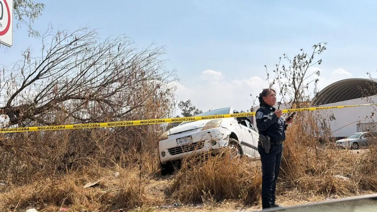 Policía de Texcoco es herido a balazos tras enfrentar a ladrones de autos
