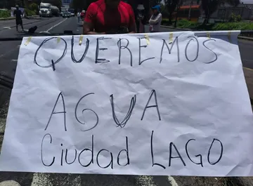 Vecinos de Neza amagan con bloqueos por desabasto de agua en la Zona Norte