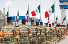 Personal mexicano de rescate despliega ayuda humanitaria en zonas afectadas por los sismos en Venezuela.
