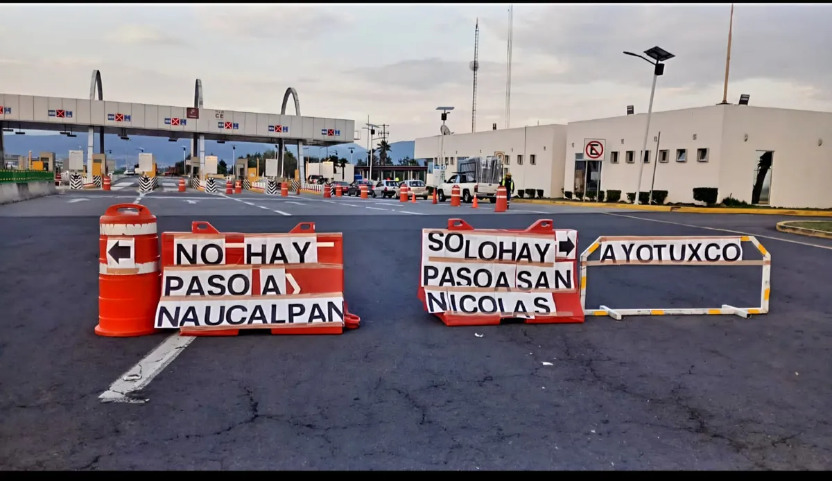 Sin acceso la Toluca-Naucalpan, habilitan paso solo a San Nicolás Ayotuxco