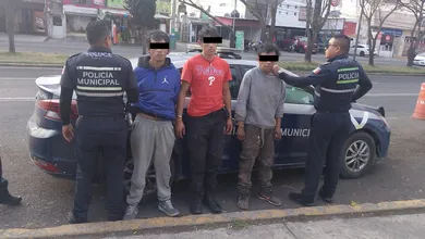 Las personas detenidas fueron trasladadas a la Fiscalía General de Justicia del Estado de México.