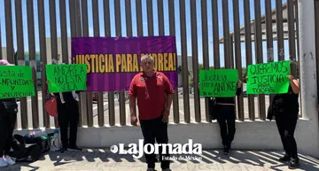 Exigen justicia para niña arrollada por un un invasor del Mexibús