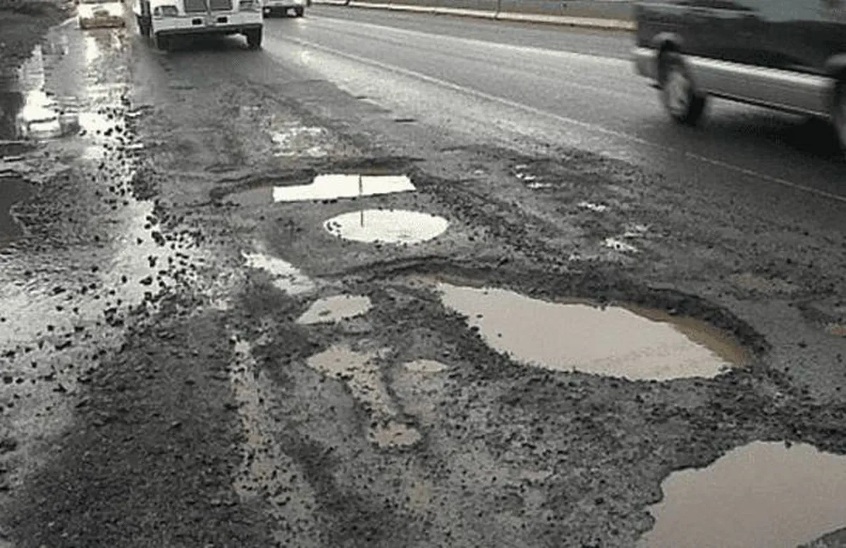 Piden mejores técnicas en las jornadas de bacheo de Toluca