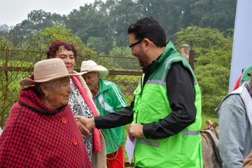 Inician en Almoloya de Juárez rehabilitación de caminos y de un puente vehicular en cuatro comunidades