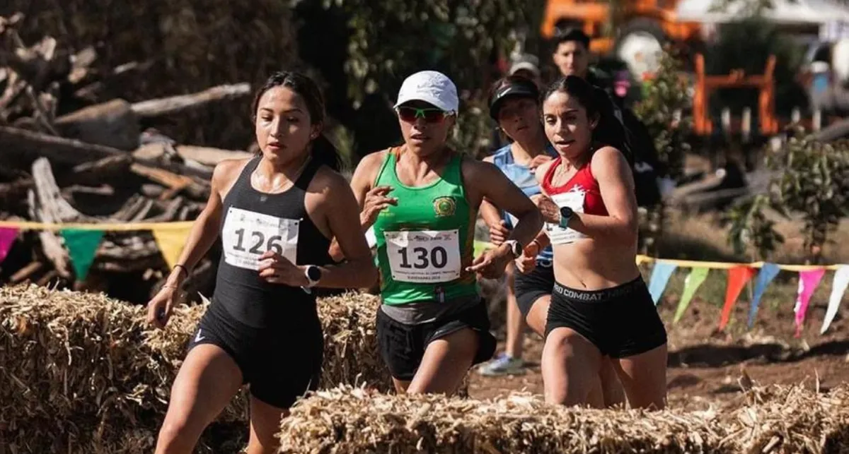 Atletas de la UAEMex destacan en Campeonato de Campo Travesía