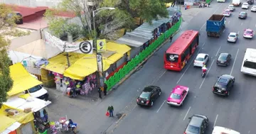 Hombre es atacado a machetazos afuera del Metro Merced