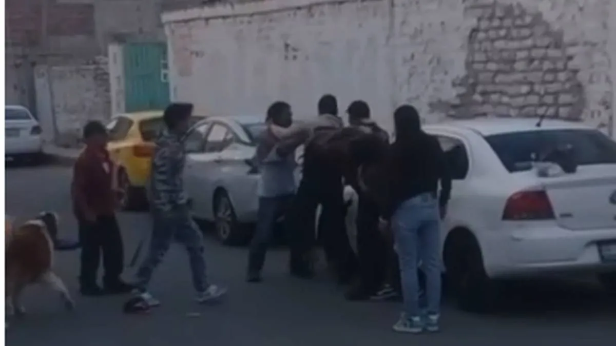 [Video] Borrachos agreden a policías de Tecámac