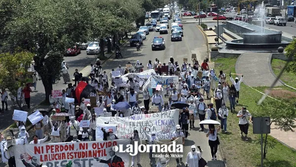 #Potrogate | Estudiantes de la UAEMéx marcharon de Rectoría a UniRadio
