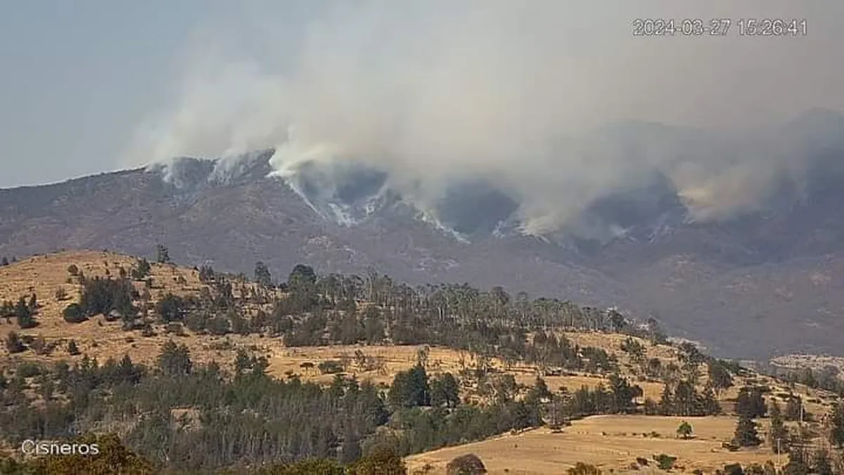 Incendio en la sierra de Tepotzotlán, hoy se extiende en Huehuetoca