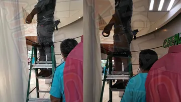 Trabajos de mantenimiento generan filas y molestias en oficinas de CFE en Atizapán