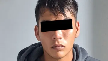 Policías de la SSC detuvieron a un joven de 20 años por robo de celular en la colonia Agrícola Oriental, alcaldía Iztacalco.