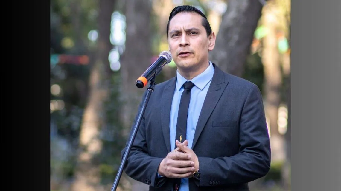 Rector de Chapingo se ampara y retoma actividades