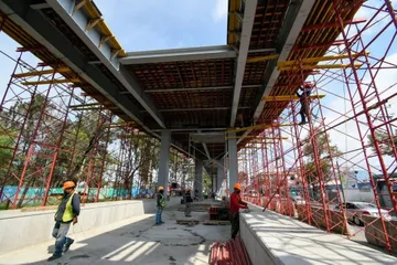 Las autoridades exhortaron a anticipar tiempos de traslado, reducir la velocidad al aproximarse a la zona de obras y conducir con precaución, a fin de prevenir incidentes.