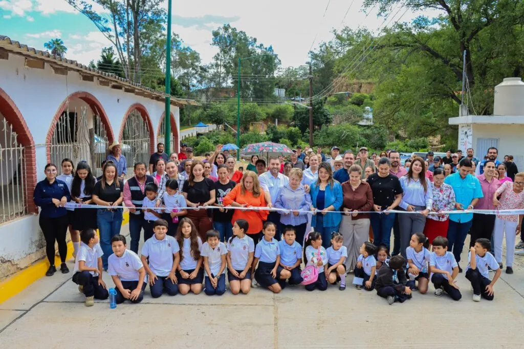José Paz López entrega obras por 3.4 mdp en Santiago de los Caballeros y alista programa invernal en Badiraguato