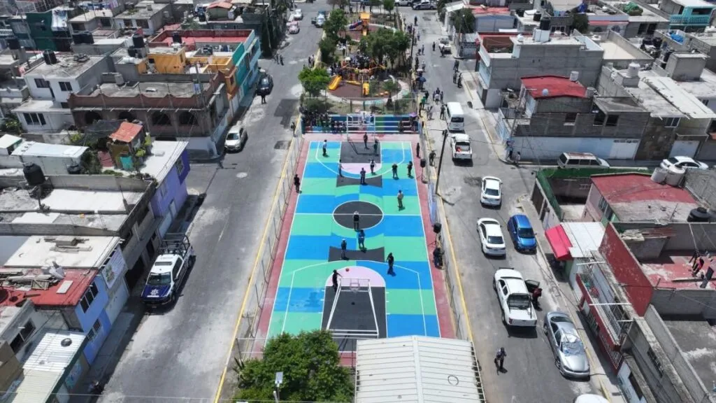 Tras décadas de abandono, el cambio llega a Rinconada de Aragón en Ecatepec, Azucena Cisneros entrega repavimentación de calles