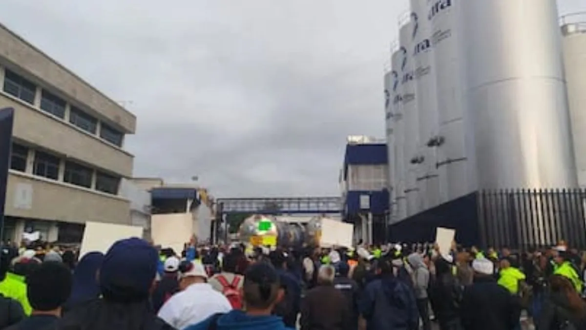 Trabajadores que bloquearon la México-Querétaro amenazaron con realizar otro paro