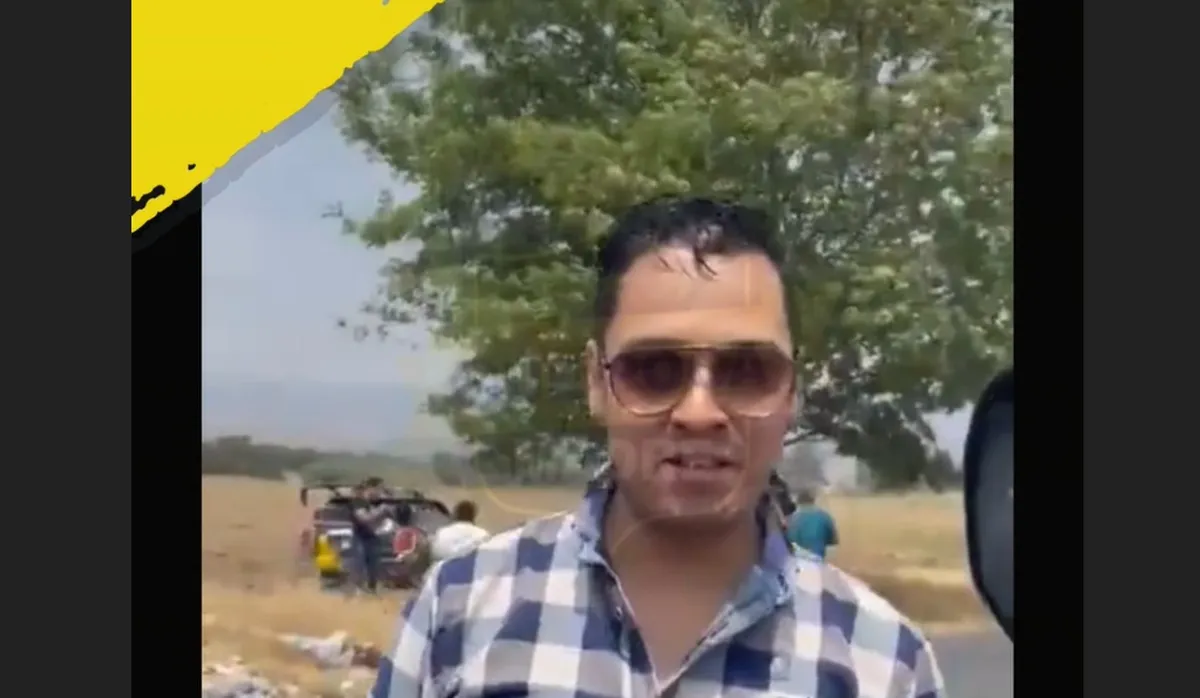 Este sujeto aseguró que trabajaba en la PGJEM y se comportó cínicamente. Foto: Captura.