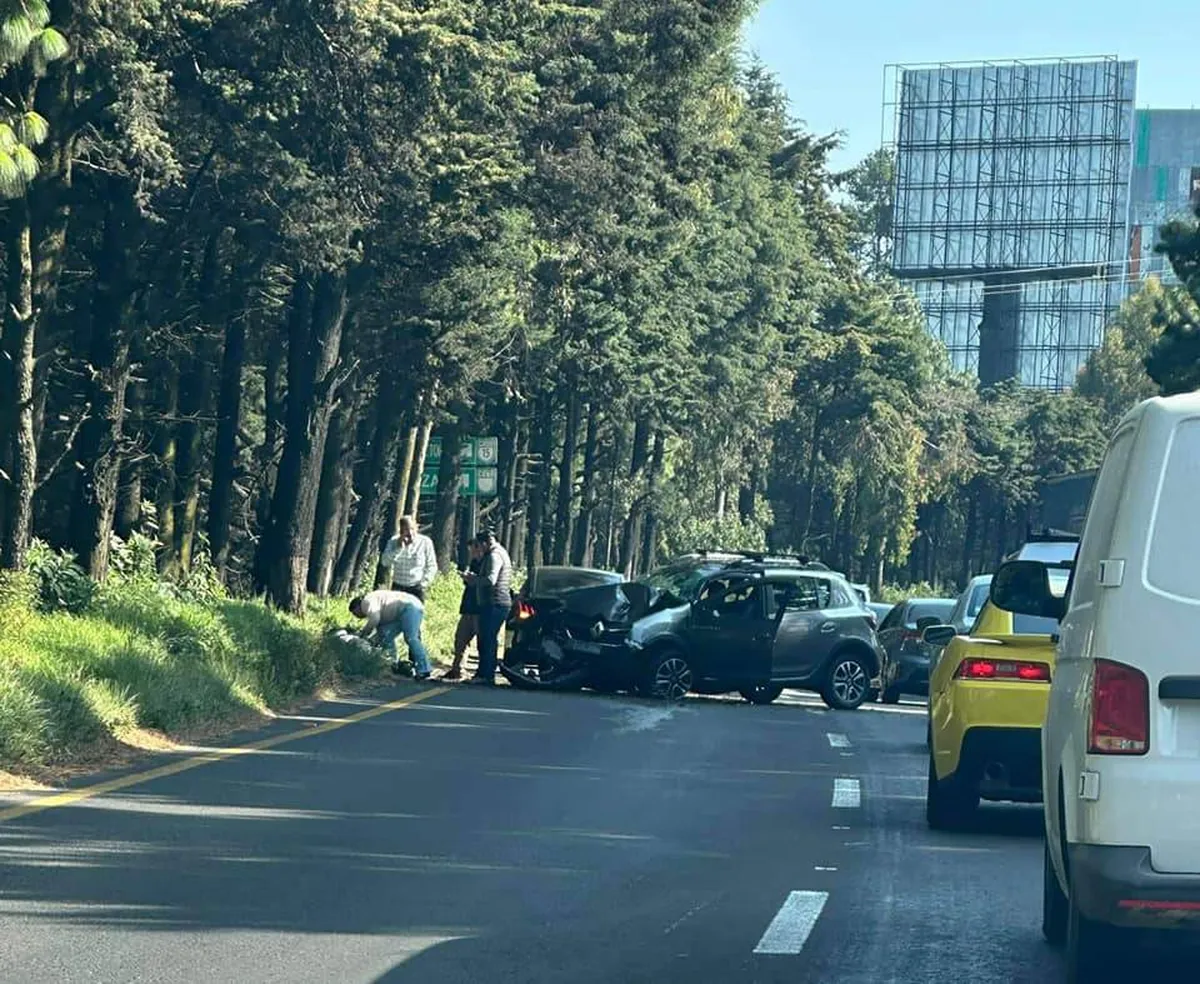 ¡Cuidado! Reportan un accidente en la México-Toluca con dirección a CDMX