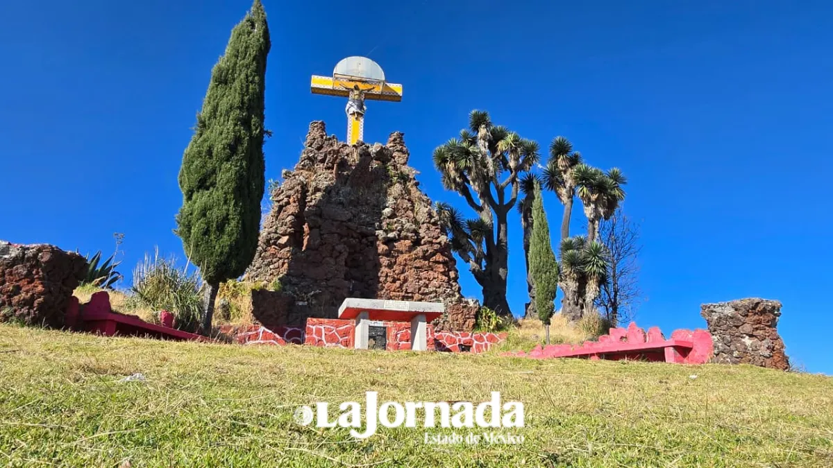 El Mirador Infinito: El Cerro de Santiago Tlacotepec