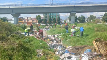 Retiran 10 toneladas de basura en avenida Las Torres