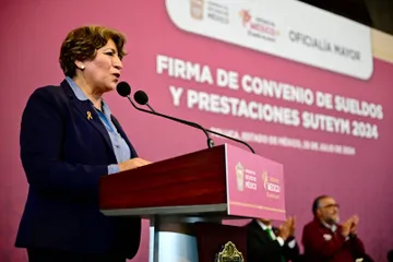 Delfina Gómez Álvarez otorga aumento salarial y mejores prestaciones a los agremiados del SUTEYM