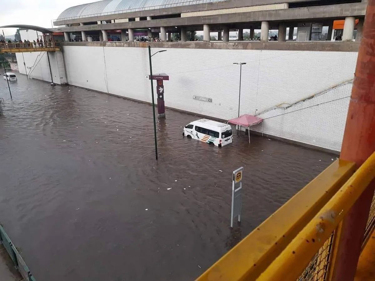 México-Texcoco: anegada por la lluvia de esta tarde