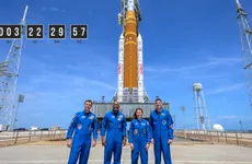 La misión tripulada Artemis II despega rumbo a la Luna con astronautas a bordo de la nave Orión en un histórico vuelo de la NASA.