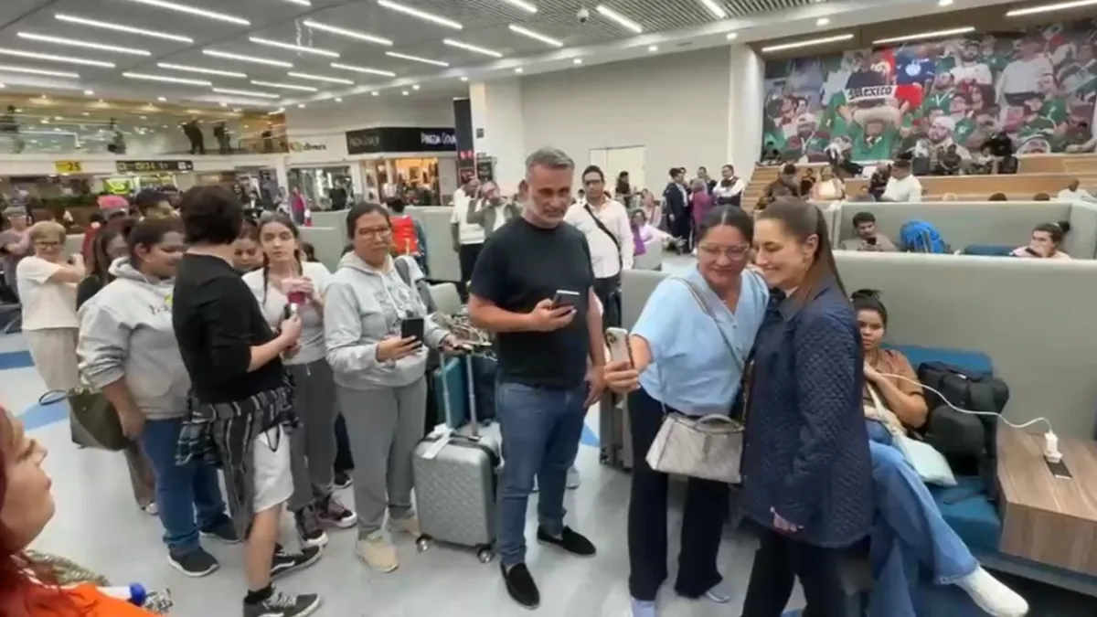 Mexicanos en Barcelona comparten imágenes para dar la bienvenida a Claudia Sheinbaum.