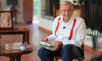 AMLO reaparece desde Palenque y anuncia publicación de su nuevo libro “Pueblo”