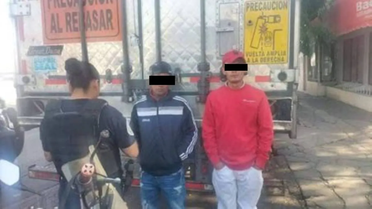 Tlalnepantla: Detienen a sujeto que lanzaba petardos a casillas