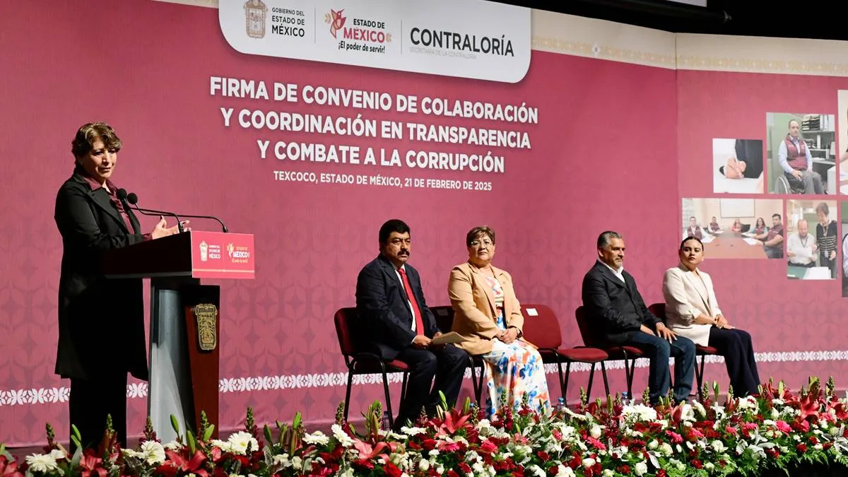 Delfina Gómez firma convenio anticorrupción con municipios