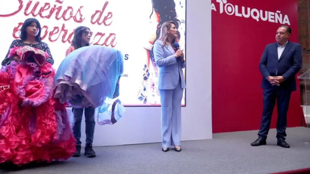 Cumplirán Rocío Pegueros y Ricardo Moreno su celebración de 15 años a adolescentes toluqueñas