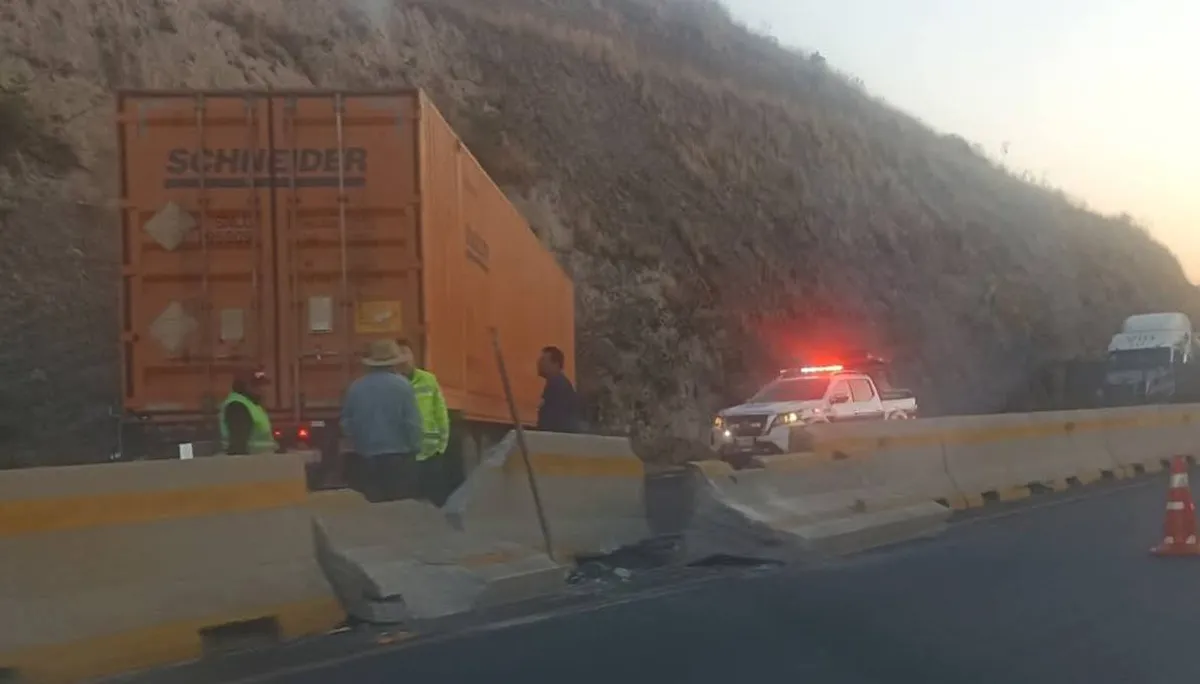 De 300 mil choferes de tráiler registrados, el 50% ha dejado la actividad por la inseguridad: Amotac