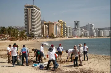 Los empresarios explicaron frente al Presidente, Andrés Manuel López Obrador, que esperan que dicho icónico lugar turístico esté funcionando para el primer cuatrimestre del próximo año e incluso creen que algunos (hoteles) en diciembre. Foto: La Jornada