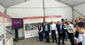 Alfredo del Mazo se reúne con AMLO para supervisar avances del Tren Interurbano