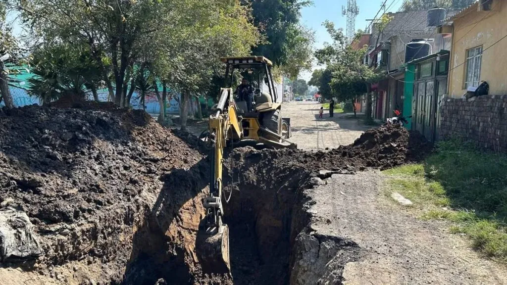 Socavones se convierten en problema permanente en Valle de Chalco