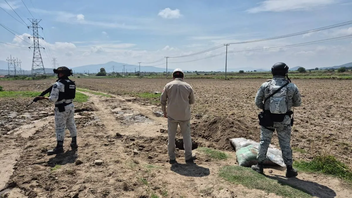 Clausuran toma de huachicol en Axapusco