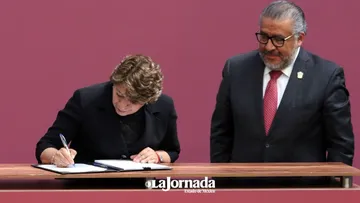 Delfina Gómez preside promulgación de la Ley de Justicia Cívica del Estado de México y sus Municipios