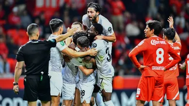 Foto de jugadores de Toluca y Herediano.
