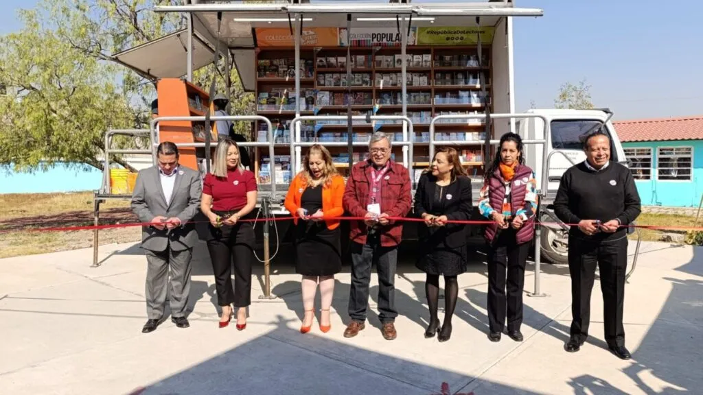 Librobús llega a 133 escuelas del Edoméx en 2024