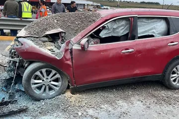 Fuerte choque paraliza la carretera Toluca-Tenango