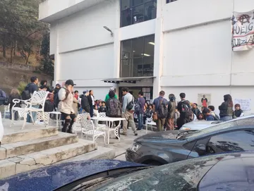 Autoridades revientan elección estudiantil de la Facultad de Artes
