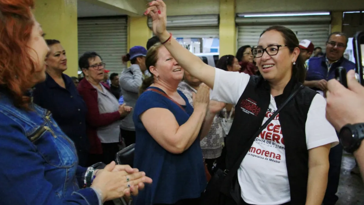 Comerciantes tendrán certeza con cédulas de funcionamiento: Azucena
