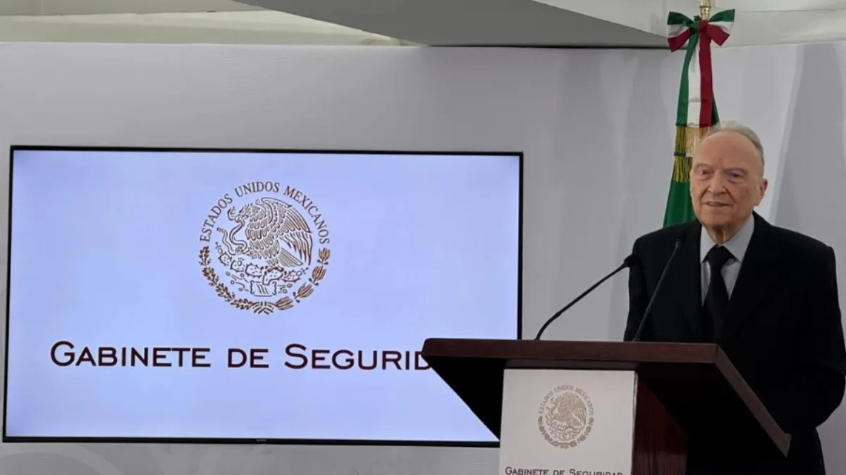 Sobre la posible aplicación de la pena de muerte para algunos de los capos que fueron trasladados a EU, Gertz Manero dijo que las penas no las impone el Departamento de Justicia estadunidense, sino los jueces de esa nación.