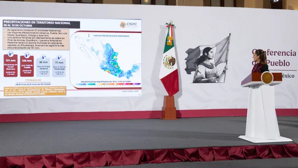 Lluvias golpean 31 entidades; activan Plan DN-III y Marina ante daños en Veracruz y la amenaza de la tormenta tropical Raymond.