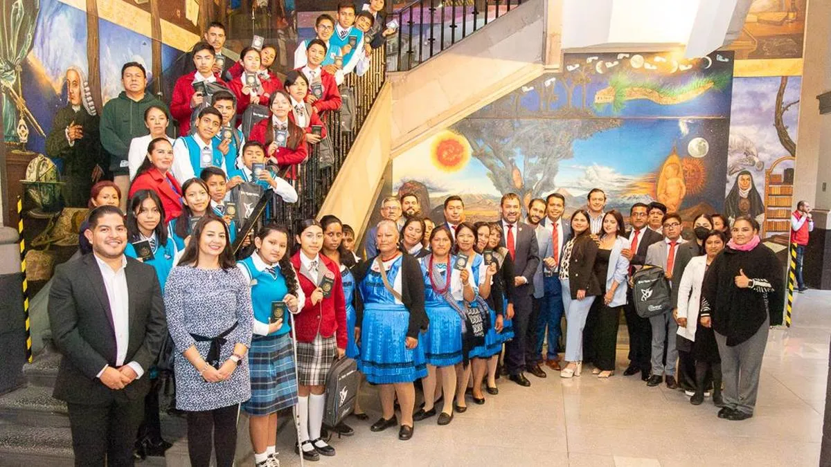 Estudiantes mazahuas que van a torneos en California y Massachusetts reciben apoyos